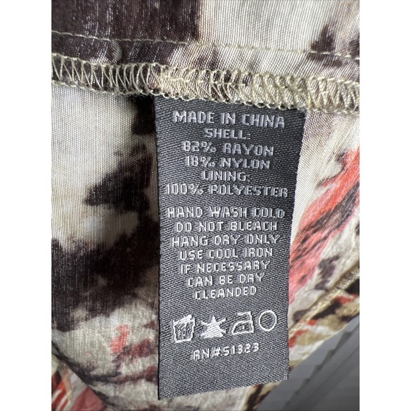 Vince Camuto Tie Dye Deep V-Neck Dress Size 12 - Picture 6 of 7